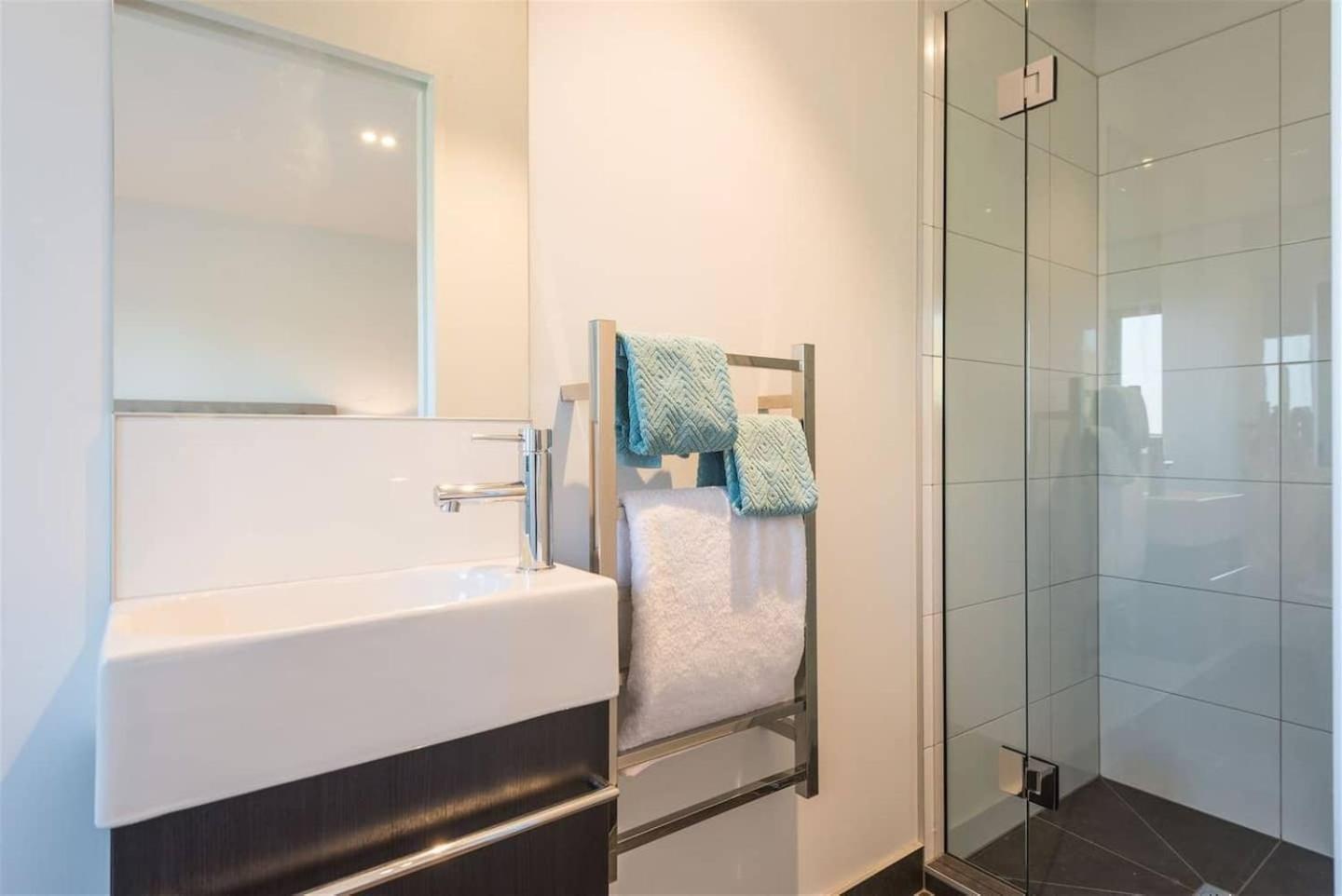 Hagley Park Hidden Gem Apartment Крайстчърч Екстериор снимка
